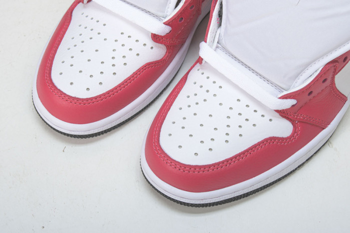 air jordan retro 1 high og “light fusion red” 555088-603