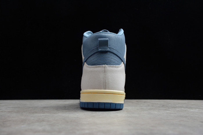 atlas x nike sb dunk high cz3334-100