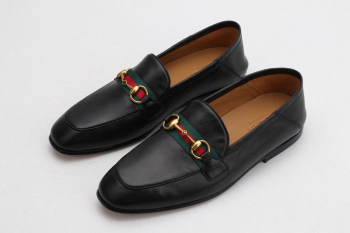 guc loafer