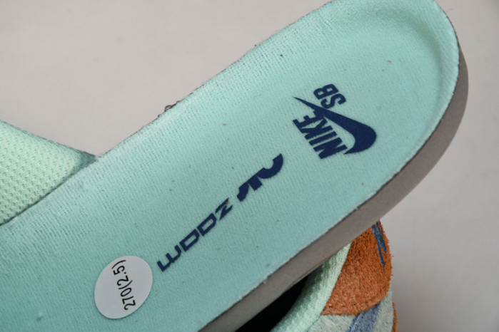 nike sb dunk low “noise aqua” dv5429-800