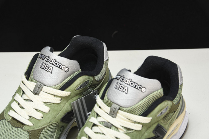 jjjjound x new balance 990v3 “olive” m990jd3