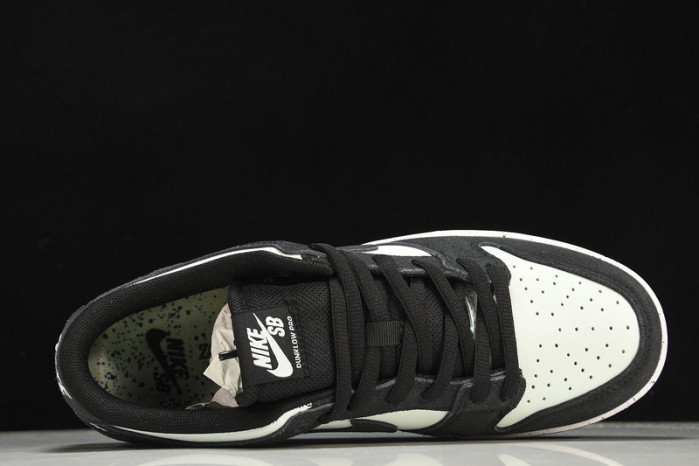 nike sb dunk low barely green 854866-003