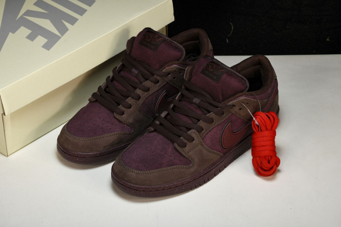 nike sb dunk low "city of love" fn0619-600