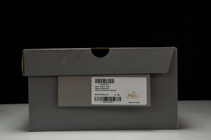 bl triple s trainers sneakers bts-18