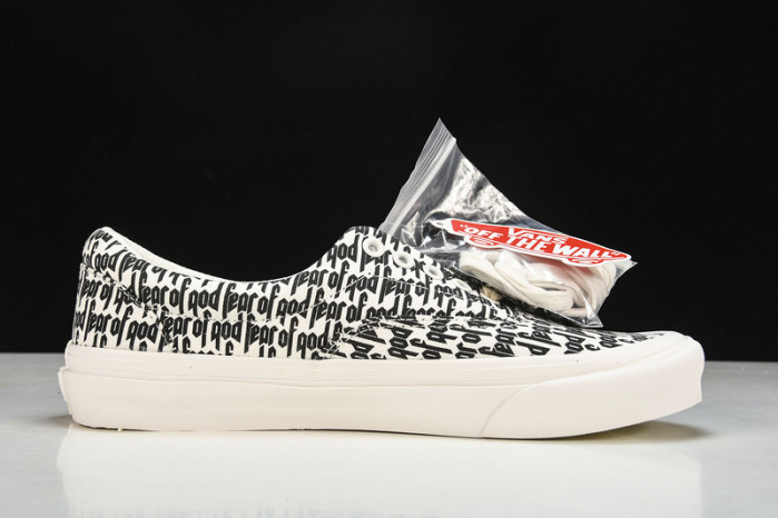 comme des garcons x authentic 