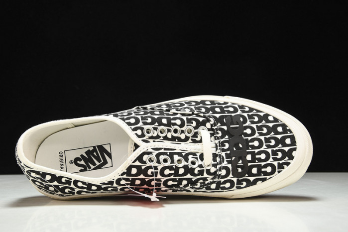 comme des garcons x authentic 