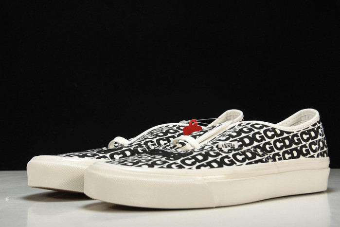 comme des garcons x authentic 
