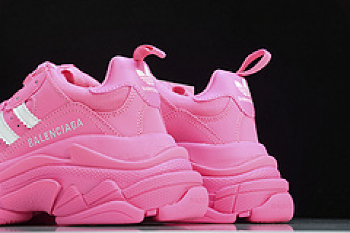 bl triple s trainers sneakers bts-14