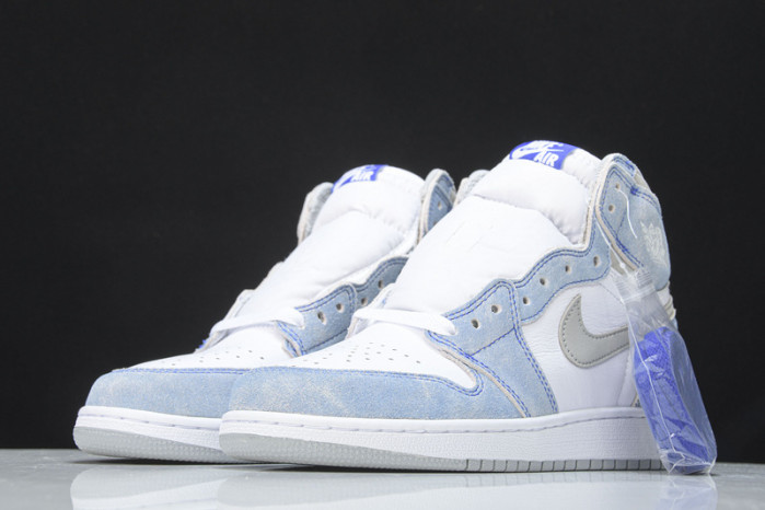 air jordan 1 high og hyper royal 555088-402