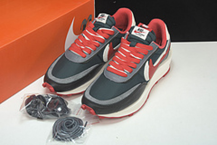 nike ld waffle sacai undercover midnight spruce dj4877-300