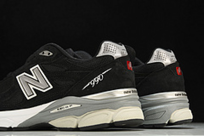 new balance 990v3 black white m990bs3