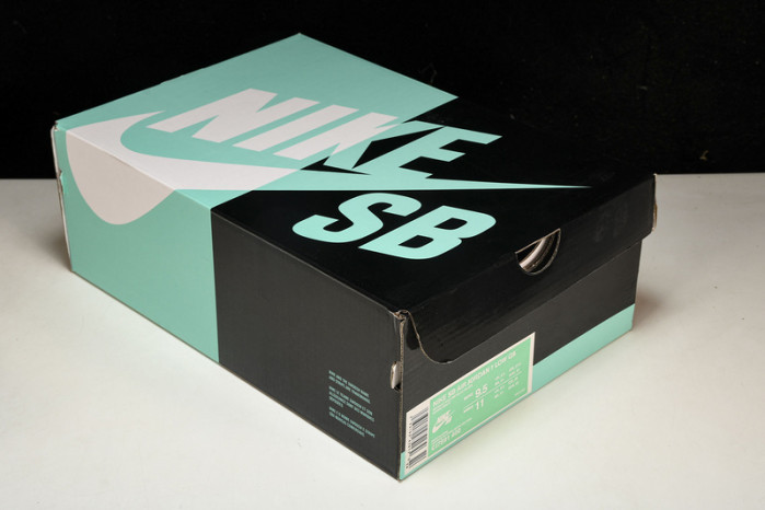 jordan 1 low sb midnight navy cj7891 400