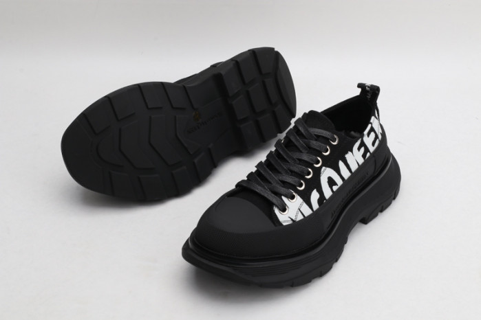 alex mcqu sneakers 112624