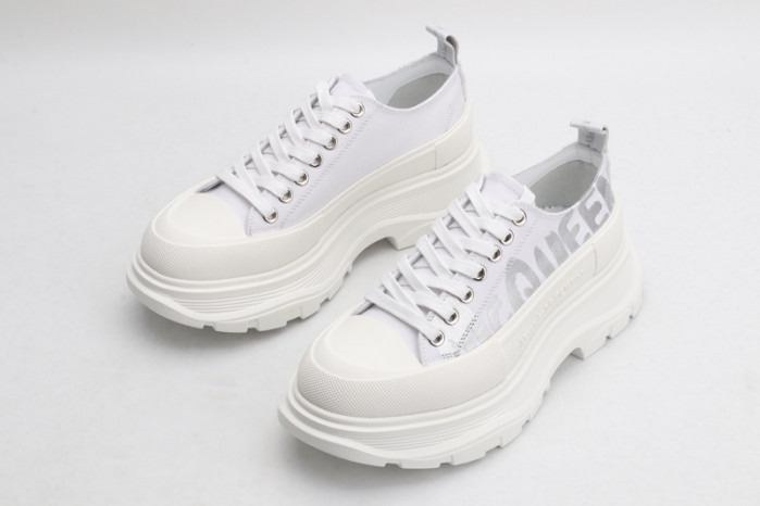 alex mcqu sneakers 112625