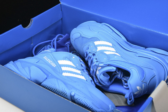 bl triple s trainers sneakers bts-05