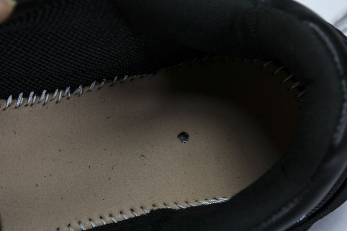 bl triple s trainers sneakers bts-19