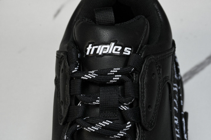 bl triple s trainers sneakers bts-19