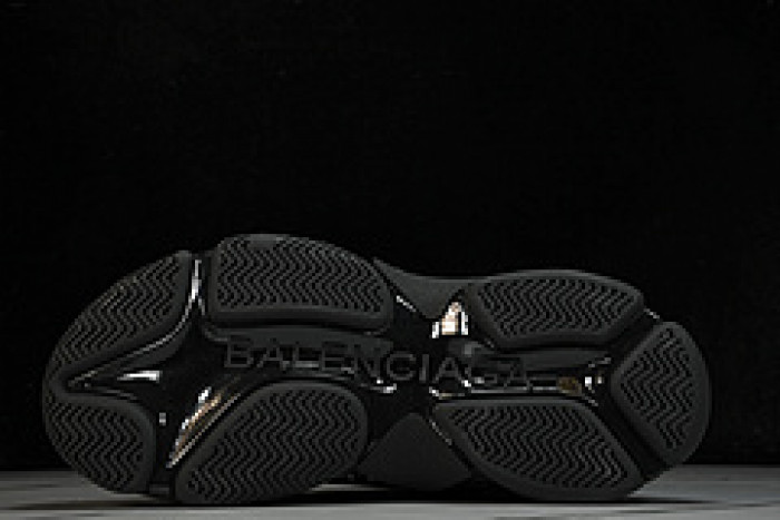 bl triple s trainers sneakers bts-19