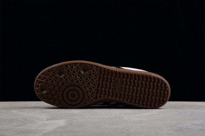 ad low-top sneaker 2303133