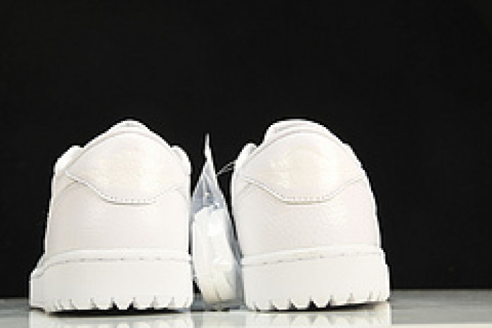 jordan 1 retro low golf triple white dd9315-101