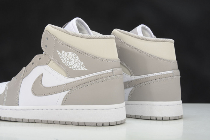 air jordan 1 mid “college grey” 554724-082