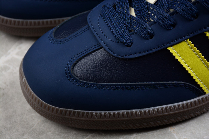 ad low-top sneaker 23031310