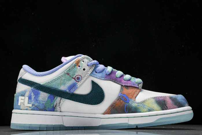nike sb dunk low futura laboratories bleached aqua hf6061-400