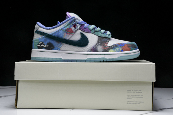 nike sb dunk low futura laboratories bleached aqua hf6061-400