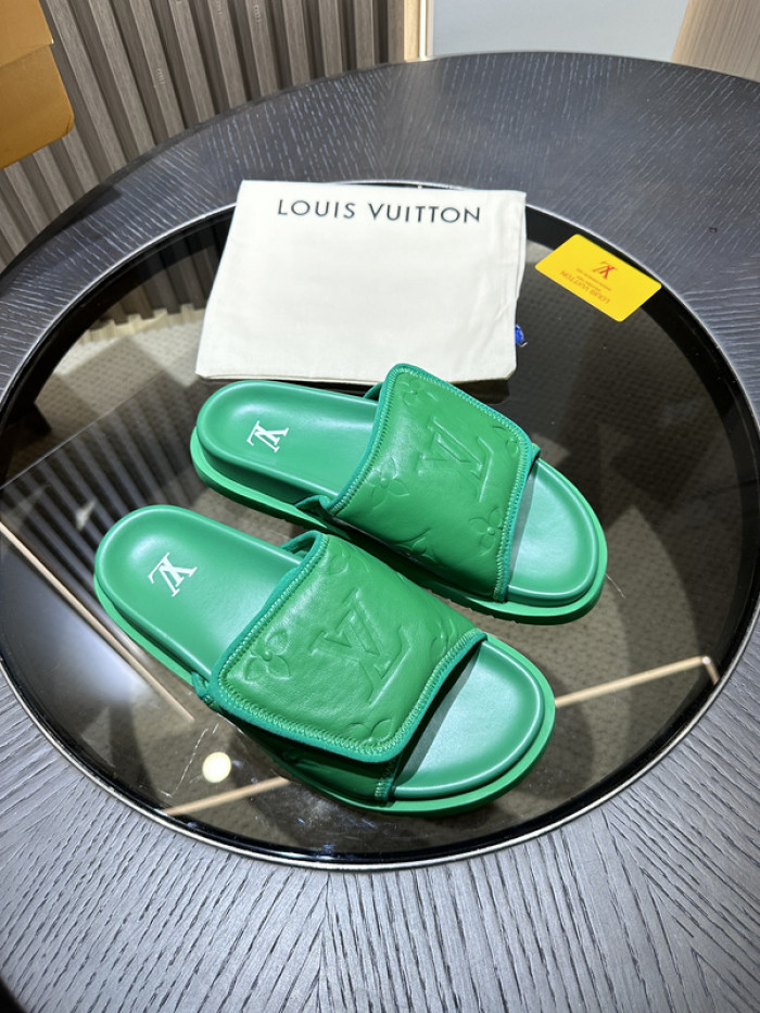 lovt sandal