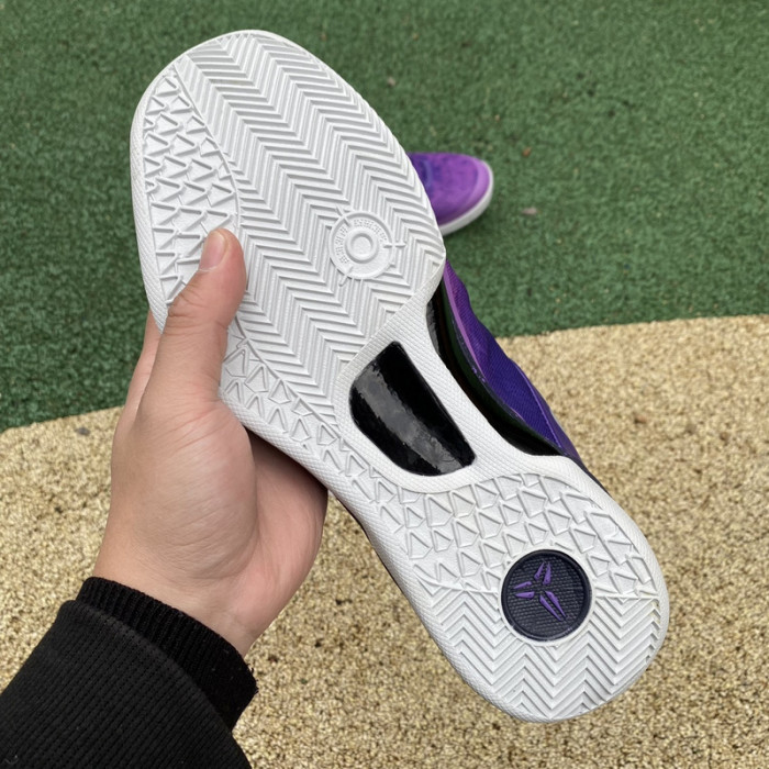 nike kobe 8 playoffs purple platinum 555035-500