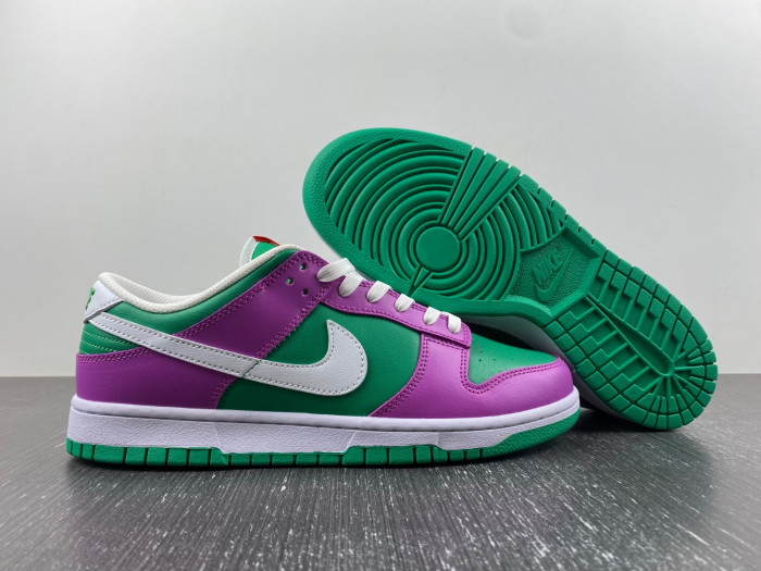 nike dunk low stadium green fuchsia (women