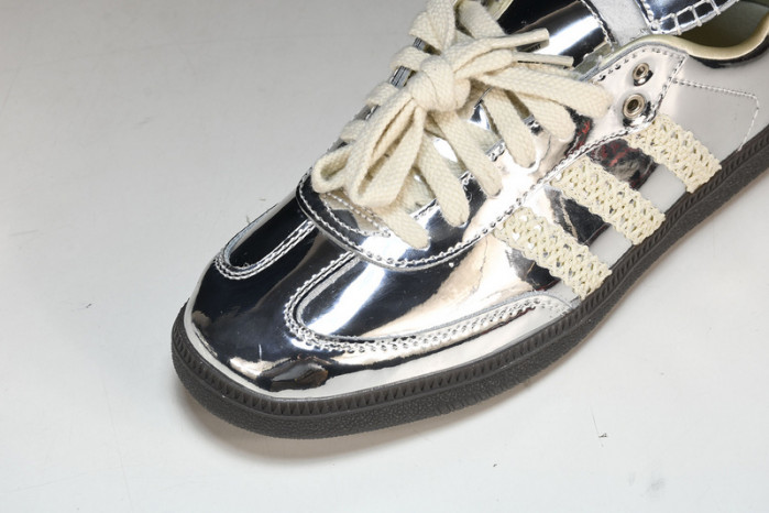 ad low-top sneaker 240506001