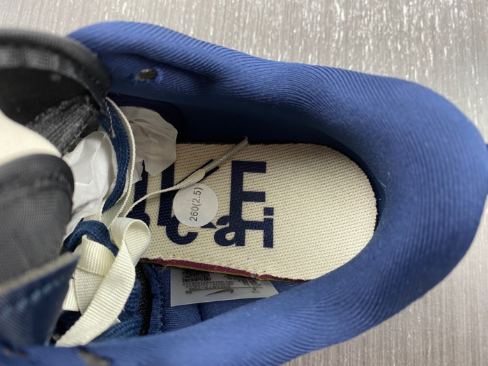 sacai x vaporwaffle dd1875-700