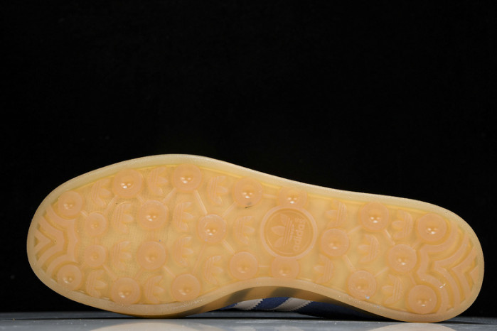 ad low-top sneaker gazelle indoor hq8717