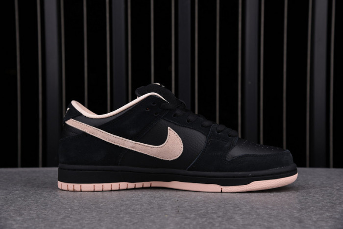nike sb dunk low black washed coral bq6817-003