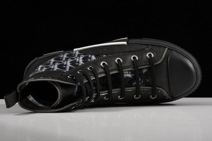 dr b23 homme kaws h903p163