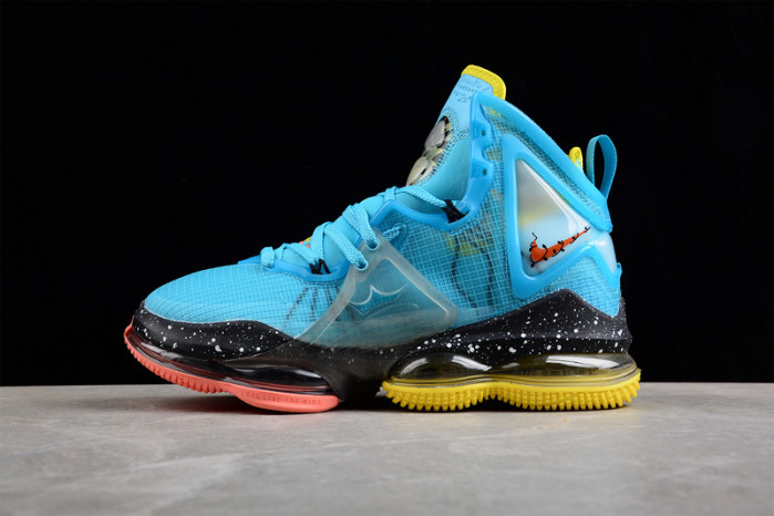 nike lebron 19 christmas dc9338-400