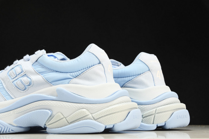 bl triple s trainers sneakers bts-17