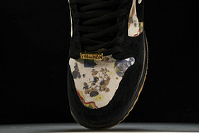 nike sb dunk low S*p*e rammellzee fd8778-001