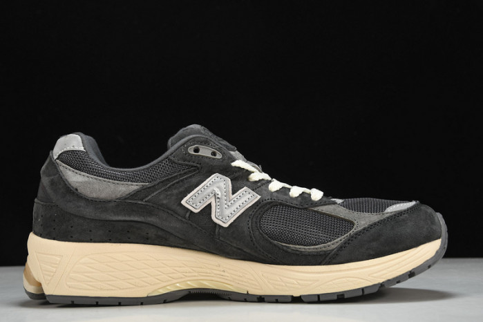 new balance 2002r black dark grey m2002rho