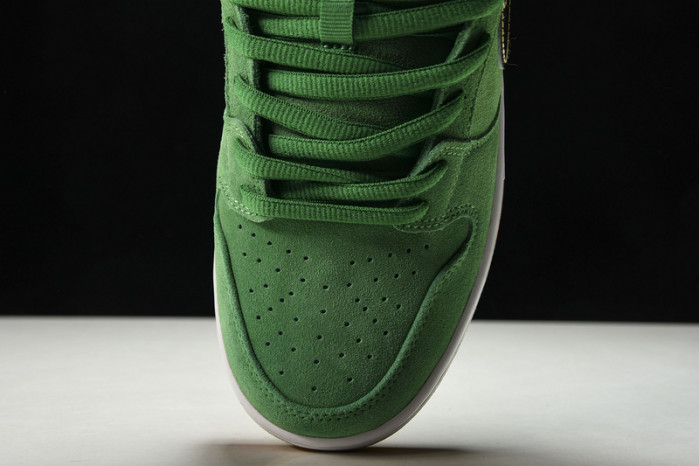 nike sb dunk “st. patrick’s day bq6817 303